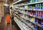 Las ventas en supermercados y mayoristas cayeron hasta 11,4% en febrero