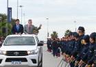 Miramar: Llaryora anunció obras y pidió renovar el compromiso con la bandera