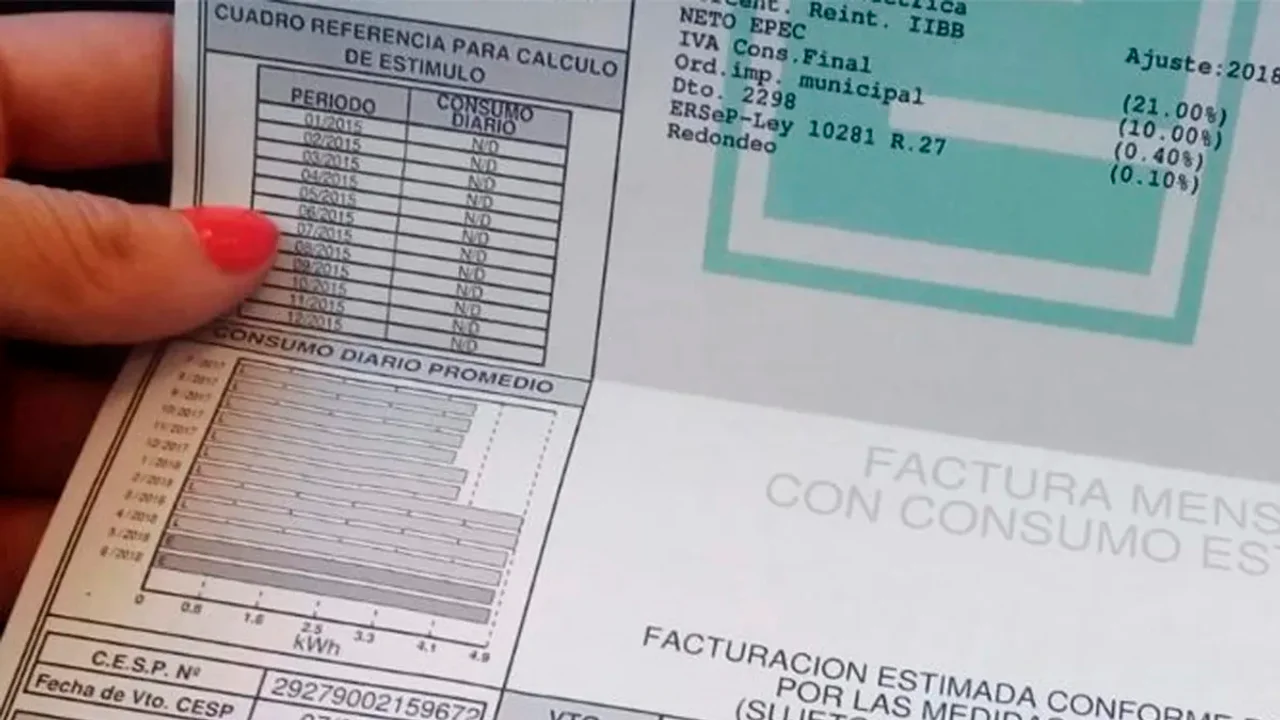 Desafío a la Nación: Córdoba seguirá cobrando tasas en las facturas de luz y agua