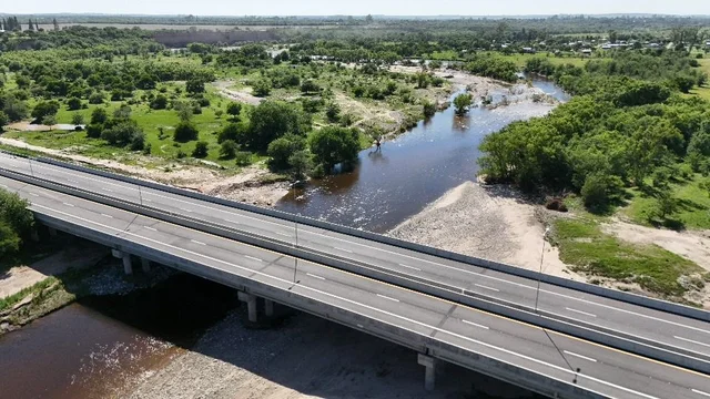 Córdoba: Llaryora inauguró tramos de las autovías de Calamuchita y Punilla