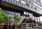 Llaryora firmó el decreto que convierte a EPEC en sociedad anónima