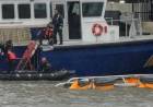 Seis muertos tras estrellarse un helicóptero turístico en el río Hudson en Nueva York