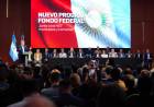 Acompañado por más de 400 intendentes y jefes comunales, Llaryora firmó el Fondo Federal Cordobés