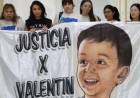 Un anestesista se distrajo con el celular, murió un niño y no irá a la cárcel