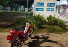 Motocicleta retenida tras maniobras peligrosas en la plaza cívica durante la madrugada