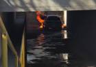 Automóvil de empresa de seguridad privada se incendió en el predio del hipódromo