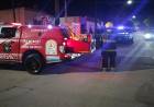 Motocicleta se incendió en el patio de una vivienda en barrio La Milka