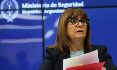 Bullrich habilitó a las fuerzas federales a hacer “ciberpatrullaje” en internet y redes