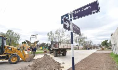 Los cruces de vías del exferrocarril Mitre quedaron totalmente pavimentados 