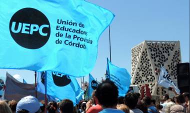 UEPC hará asambleas toda la semana tras recibir otra oferta salarial