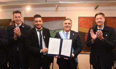 Llaryora anunció que Río Tercero tendrá una sede de la Universidad Provincial