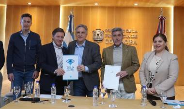 "Ojos en Alerta", un programa modelo de seguridad ciudadana que la Provincia incorpora para la prevención y aviso temprano del delito