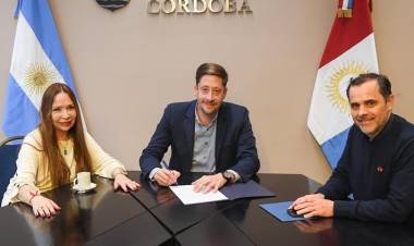 La Provincia firmó acuerdo con la Unión Ferroviaria