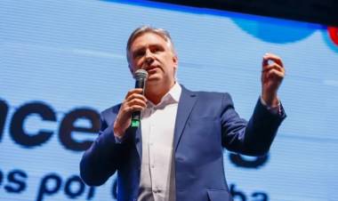 Llaryora: "Exigimos que se respete y cuide la voluntad del pueblo venezolano"