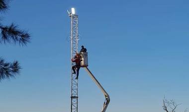 Reponen luces vandalizadas en el cementerio de Frontera  
