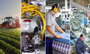 Ya rige la reducción del Impuesto PAIS y el Gobierno espera que impacte en los precios