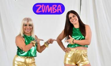 Clase abierta gratuita de Zumba en la Plaza Vélez Sarsfield 
