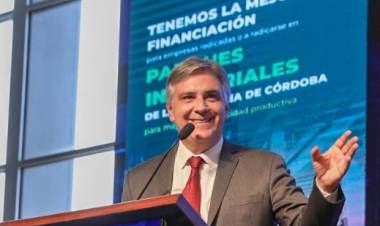Llaryora continuará con la promoción de parques industriales