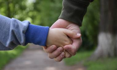 Convocatoria para familias que desean adoptar un niño de siete años en Morteros
