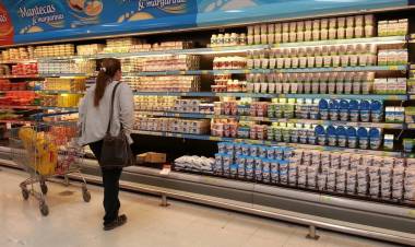 Derrumbe del consumo: en septiembre fuerte retroceso de 22,3% interanual