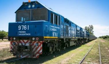 El Gobierno anunció la privatización del Ferrocarril Belgrano Cargas