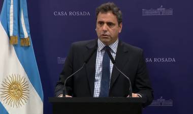 Milei prevé entregar tierras, empresas y rutas para saldar deudas con provincias
