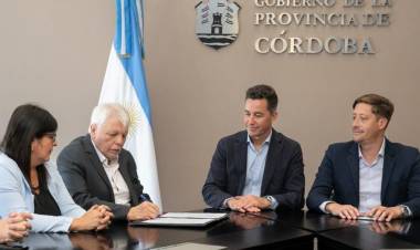 La Provincia firmó el acuerdo salarial con la Unión de Personal Superior