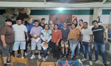 Impulsar Futuro reconoció a peluqueros y barberos por su labor solidaria