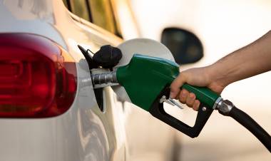 El Gobierno anticipó que se habilitará el autodespacho de combustible en las estaciones de servicio