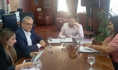Calvo y Sicardi gestionan terrenos para el desarrollo industrial en Josefina