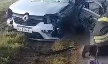 Grave accidente entre Luxardo y Freyre involucró a un auto y dos camiones
