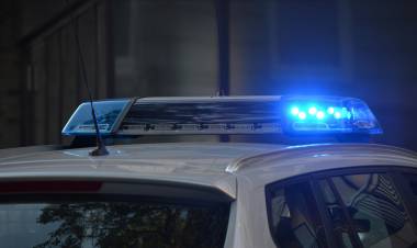Operativo policial: tres detenidos y secuestro de drogas en la vía pública