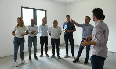 Bernarte recorrió el avance de obra y anunció la apertura de la Guardería Municipal del Parque Industrial
