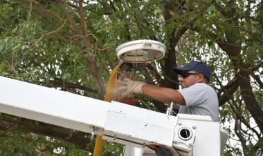 El municipio realiza recambio de luminarias en barrios Chalet y Dos Hermanos