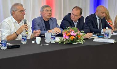 La Región Centro pedirá participar en la definición de la nueva licitación de la hidrovía