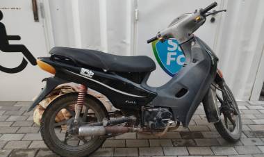Intentaron robar una motocicleta y fueron detenidos en operativo conjunto entre la policía y la Guardia Local