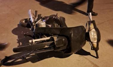 Una mujer resultó con fractura tras accidente de tránsito