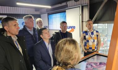 Bernarte recorrió empresas chilenas para intercambiar ideas y proyectos
