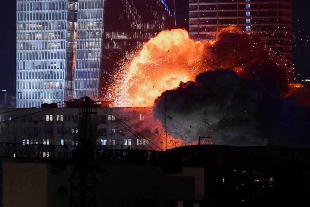 Irán responde con ataques sobre Tel Aviv y la tensión escala a todo Medio Oriente
