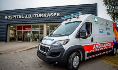 El Hospital Iturraspe cuenta con tres nuevas ambulancias