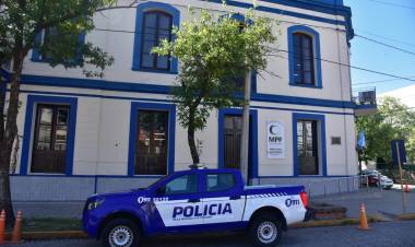 Dos mujeres fueron detenidas en flagrancia robando en un autoservicio 
