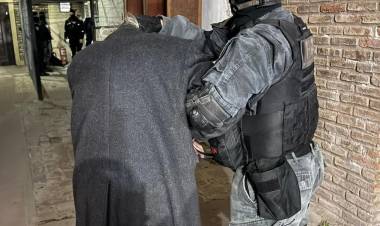 FPA cerró un punto de venta de drogas frente al Polideportivo Social de barrio Parque 