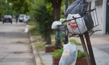El municipio reordena el servicio de recolección de residuos y retoma sectores con recursos propios