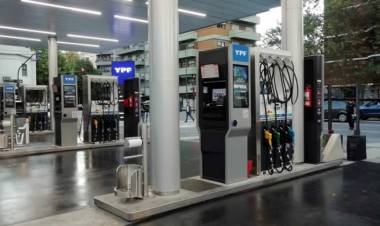 Nuevo aumento de YPF: combustibles suben 2,5% en todo el país