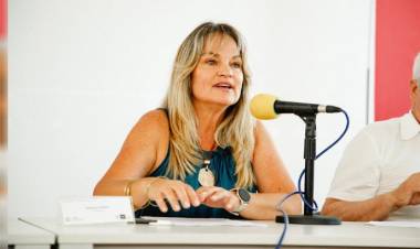 Pidieron la imputación de Mariela Parisi, exdecana de la Facultad de Ciencias de la Comunicación