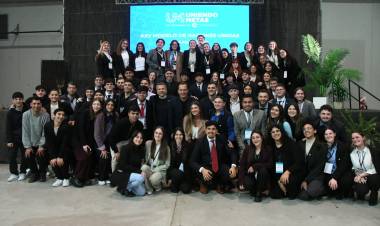 Eslovaquia de la EESOPI 3002 de Zenón Pereyra fue la delegación ganadora del XXV Modelo de Naciones Unidad