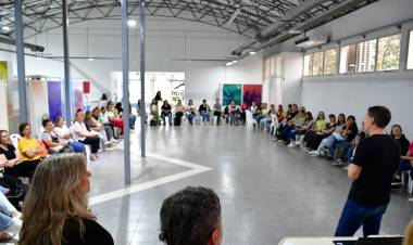 Capacitación docente sobre Ludotecas en San Francisco: una apuesta por el juego como herramienta pedagógic