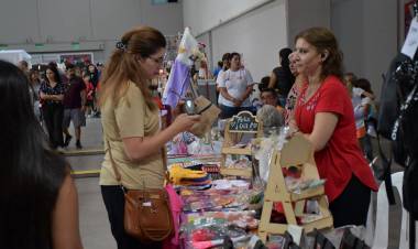 Se viene la Feria de Mujeres Emprendedoras : "Especial Navidad"