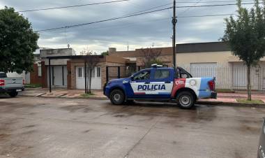 Violento ataque en una vivienda de Bv. Buenos Aires: un hombre permanece en estado crítico