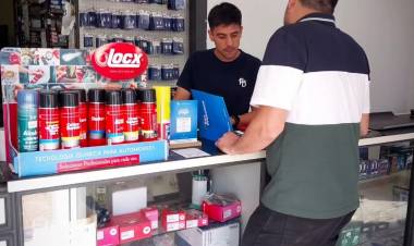 Oficina de Empleo Móvil: el municipio sale a los barrios a brindar asesoramiento laboral 